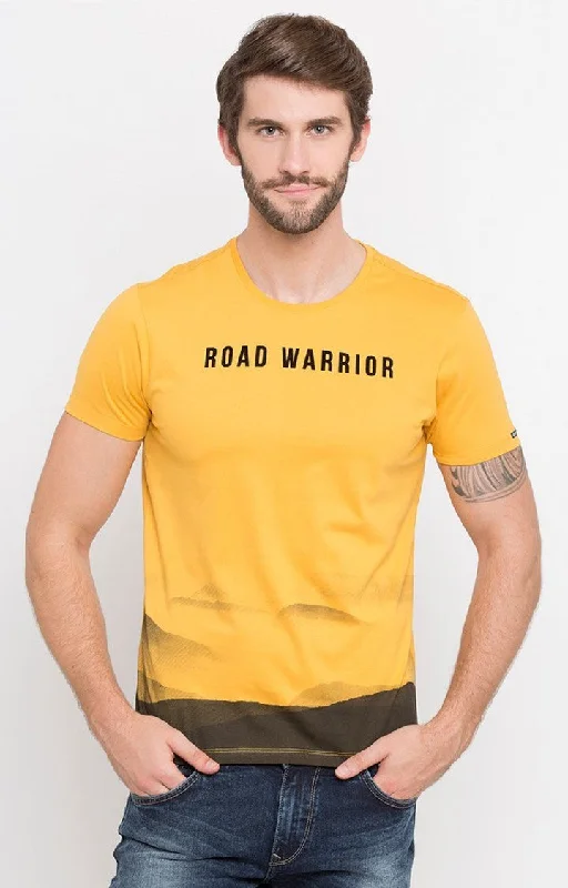 Spykar Yellow Solid Slim Fit Men T-Shirts